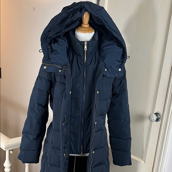 COLE HAAN • Women's Navy Hooded Puffer Coat - Picture 2 of 7